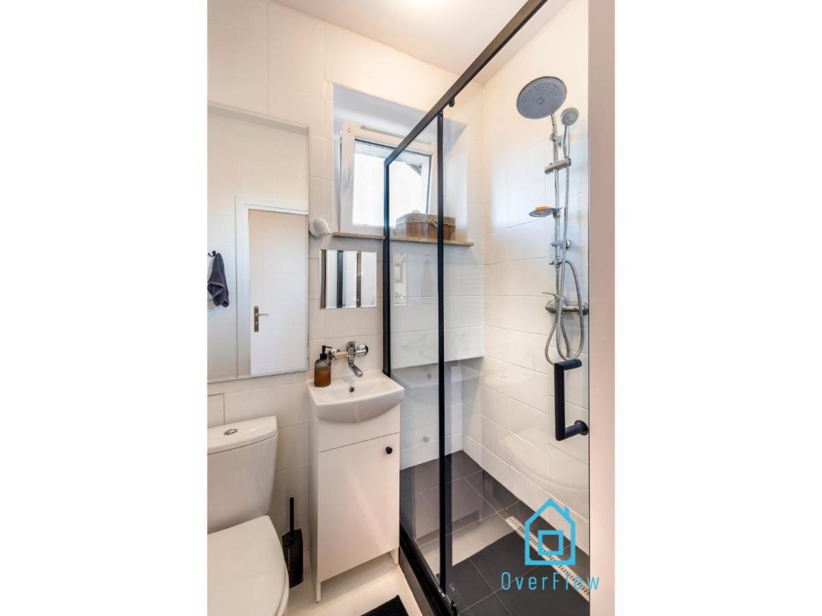 גדנסק Mirror Room מראה חיצוני תמונה